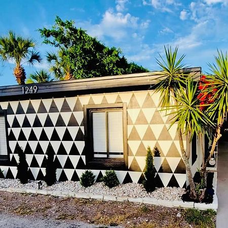 Beach Bungalow By The Sea 2 Cocoa Beach Exterior photo
